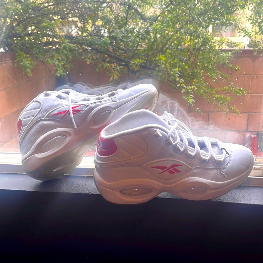 Reebok question mid mens size 8 1/2